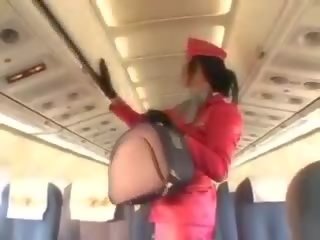 Sexy stewardess ngisep jago before cunnilingus
